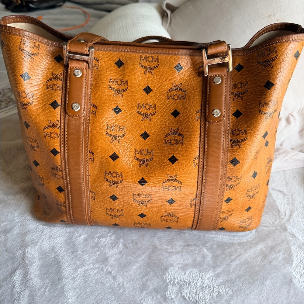MCM Cognac Visetos Tote Bag - Picture 3 of 5